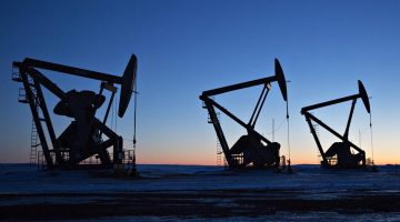 Petrol 100 doların altına geriledi