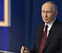 Putin, Zelenskiy ile uzun vadeli bir anlaşma imzalamak için görüşebileceğini söyledi