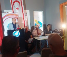 Reşat Akar bir dönem daha Kuzey Kıbrıs Türk Gazeteciler Cemiyeti başkanı