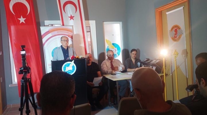 Reşat Akar bir dönem daha Kuzey Kıbrıs Türk Gazeteciler Cemiyeti başkanı