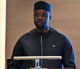 Senegal Cumhurbaşkanı Faye, Başbakan Sonko’yu görevden aldı