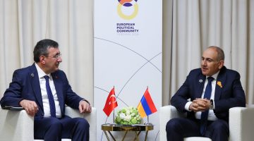 TC Cumhurbaşkanı Yardımcısı Yılmaz, Ermenistan Başbakanı Paşinyan ile görüştü
