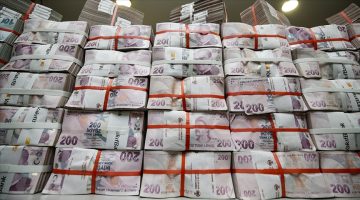 TCMB rezervleri 2 milyar 957 milyon dolar azaldı