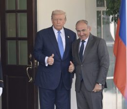 Trump, Ermenistan Başbakanı Paşinyan’a hazirandaki seçimlerde desteğini açıkladı