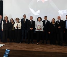 Türk sineması oyuncularından Hülya Koçyiğit, bugün Girne’de söyleşiye katılacak