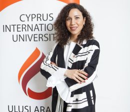 UKÜ Psikoloji Bölümü Bölüm Başkanı Volkan, tüm psikologların gününü kutladı