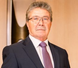 Üstel: “Beşparmak Dağları’ndaki bayrağımızın kaldırılmasına yönelik çağrılar haddini aşan ve kabul edilmez çağrılardır”