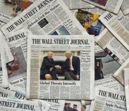 WSJ: “ABD donanması, Hürmüz Boğazı’ndan geçen gemilere rehberlik etmeye yeniden başladı”
