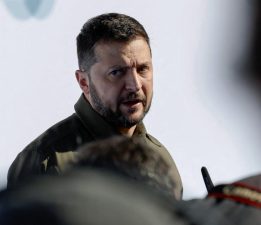 Zelenskiy, Rusya’daki Yaroslav Petrol Rafinerisi’ne saldırı düzenlediklerini açıkladı