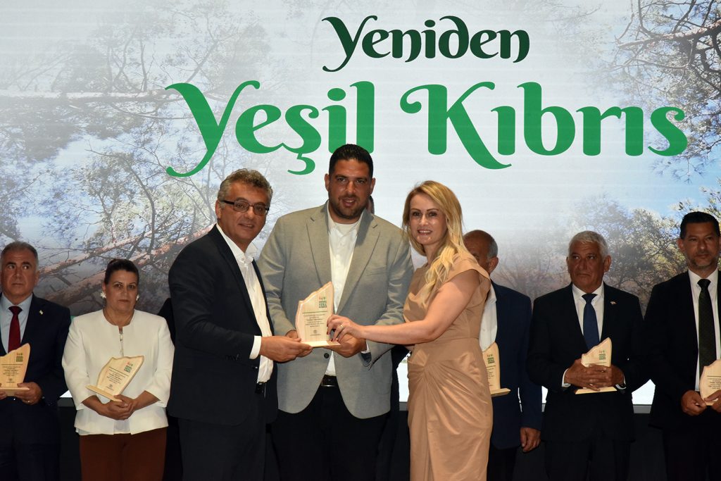 Yeniden Yeşil Kıbrıs projesiyle ülkeye 14 bin 300 fidan dikildi