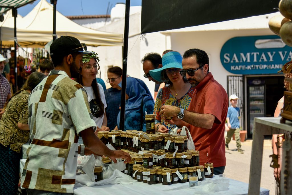 Lefke'de Ceviz Festivali yapıldı