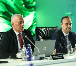 Amcaoğlu: Türkiye ile et ve tırnak misali çalışmalarımıza devam edeceğiz”
