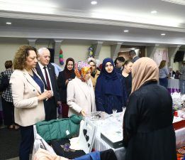 Bakü’de Azerbaycanlı ve Türk kadınlardan ortak kermes: Etkinliğe KKTC Bakü Temsilcisi de katıldı