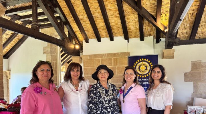 “Begonvil Yaz Kermesi” Girne’de yapıldı