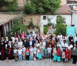 Lefkoşa Yunus Emre Enstitüsü, Türkçe kurslarını tamamlayan kursiyerler için sertifika töreni düzenledi