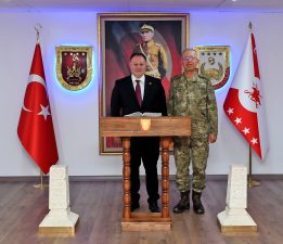 Meclis Başkanı Öztürkler, Korgeneral Topaloğlu’nu ziyaret etti