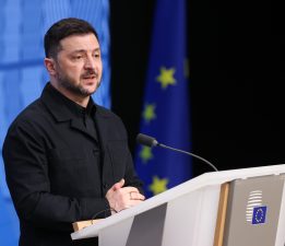 Zelenskiy, Starmer ile telefonda görüştü: “Avrupa, Rusya-Ukrayna müzakerelerinde yer almalı”